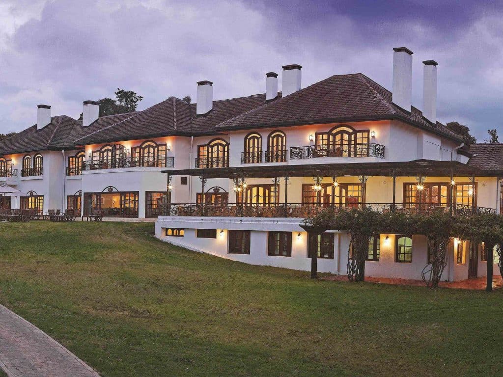 A safari lodge set in the bush